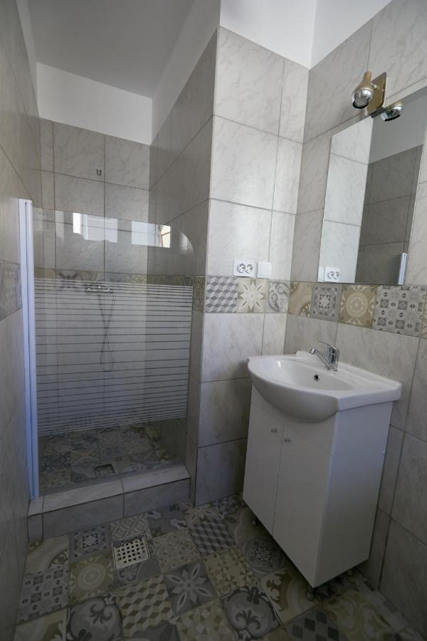 Stanford Aparthotel Bucharest Luaran gambar